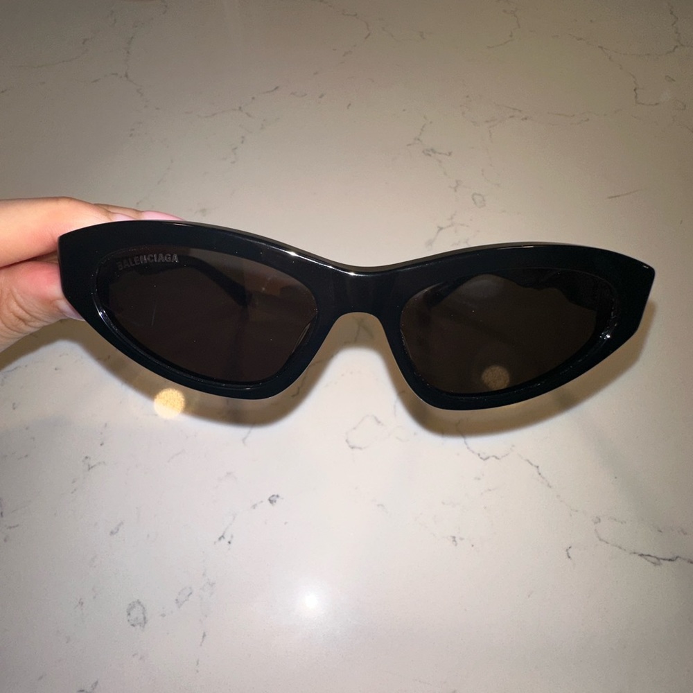Balenciaga Cat eye Sunglasses 54mm - Picture 2 of 9
